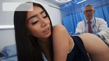 Brazzers: Mick Helps His Patient Relax