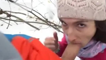 Amateur voyeur swallow in public