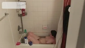 Roommate Takes A Bath
