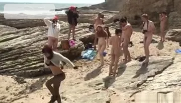 Amateur likes voyeur fucking at the beach