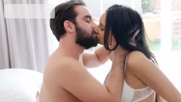 PassionHD: Eliza Ibarra pussy eating
