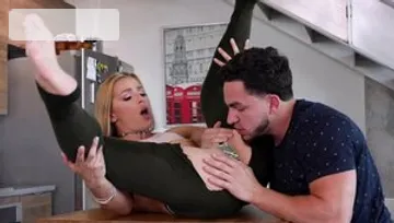 Family Wank: 18 yr old Sloan Harper has a taste for nailing HD