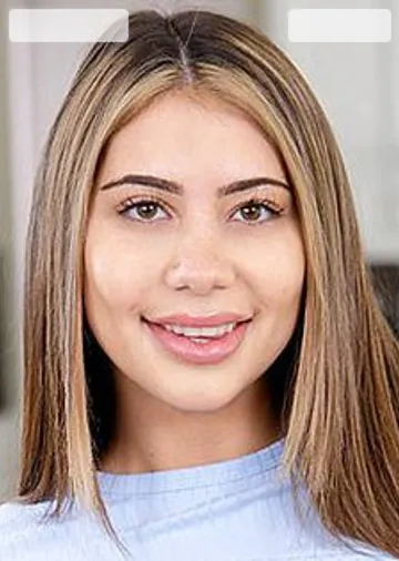 Selena Luxx