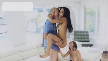 18 yr old sucking cock