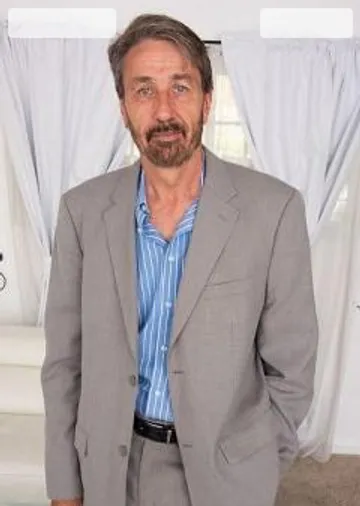 Steve Holmes