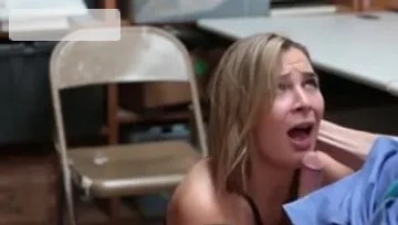 Babe feels in need of raw fucking