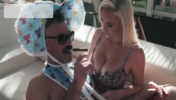 Busty Mommy cumshot