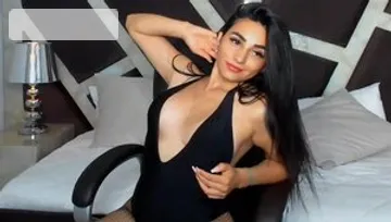 Brunette shows natural boobs