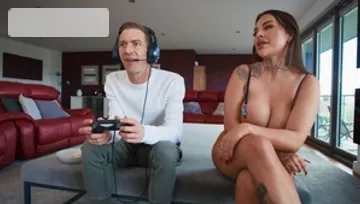 Brazzers: Lola's Tight Hole Filled