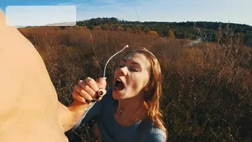 Many Vids: Teen throat fuck outdoors