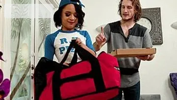 8th Street Latinas: Holly Hendrix gets a good fucking