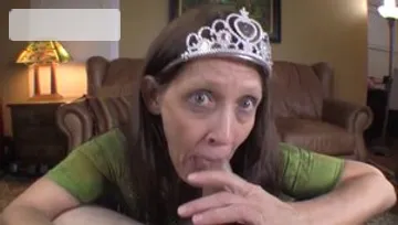 MILF Dee Williams finds pleasure in rough nailing