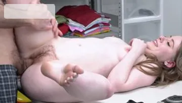 Pussy sex starring officer Alice Merchesi