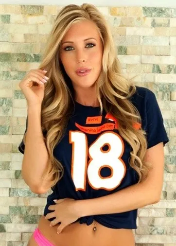 Samantha Saint