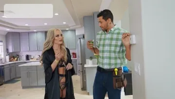 Brazzers: Young Fun Ria Can't Wait