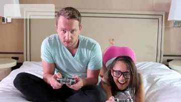 Passion HD: Holly Hendrix dick sucking