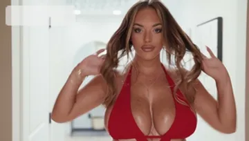 Brazzers: Curvy Alanna Meets Ricky Johnson