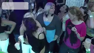 Huge tits babe finds irresistible good fucking