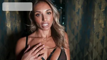 Brazzers: Molly K's Dripping Wet Adventure