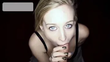 Amateur pussy eating