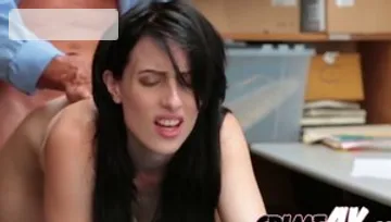 Thief really likes slamming hard