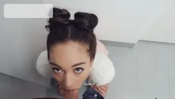 StrandedTeens - Shaved Ginebra Bellucci blowjob