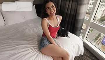 Net Girl: Young & very hot babe pussy fucking in the bed