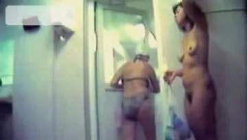 Amateur voyeur changing room